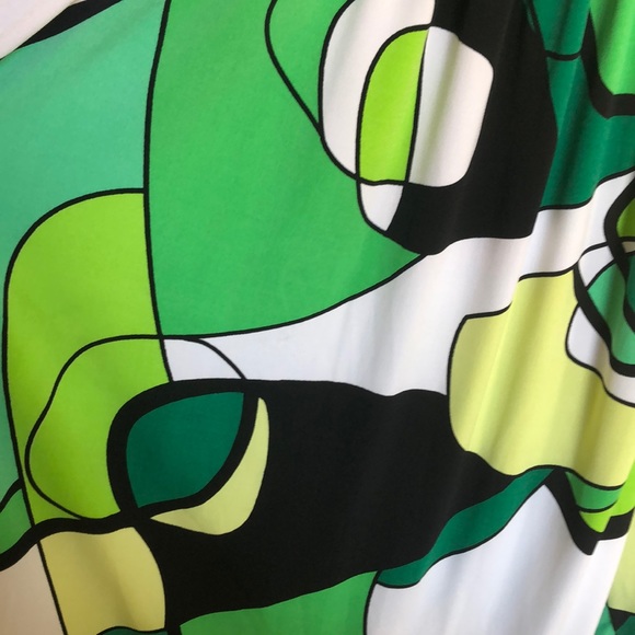 City Triangles Green geometric dress - Picture 2 of 6